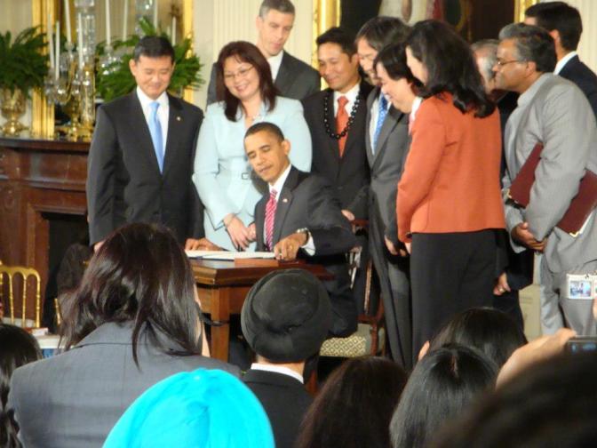 557862_483585724994934_353218345_n