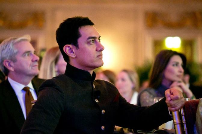 562362_648265155193656_2039164812_n